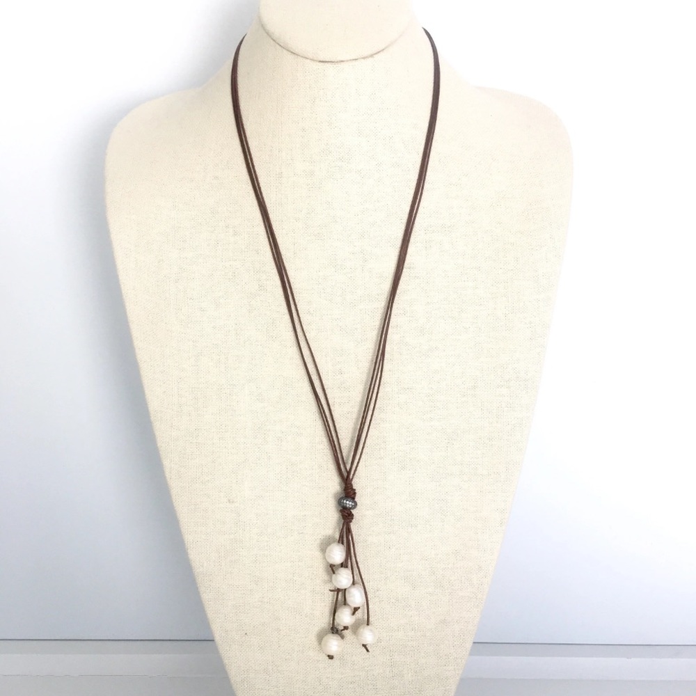 NWOT In2design Camilla Pearl Necklace